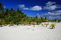 230 Aitutaki - Lagoon sailing - Honeymoon island